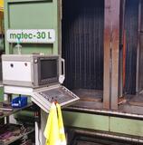 Preiswerte 3-Achs CNC-Bearbeitungszentrum Matec 30L mit Heidenhain Steuerung und Pendelbetrieb kaufen | Asset-Trade