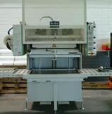 Gebrauchte ILLIG Skinpackmaschine SK 100c mit Schneidetisch SG 500 | Asset-Trade