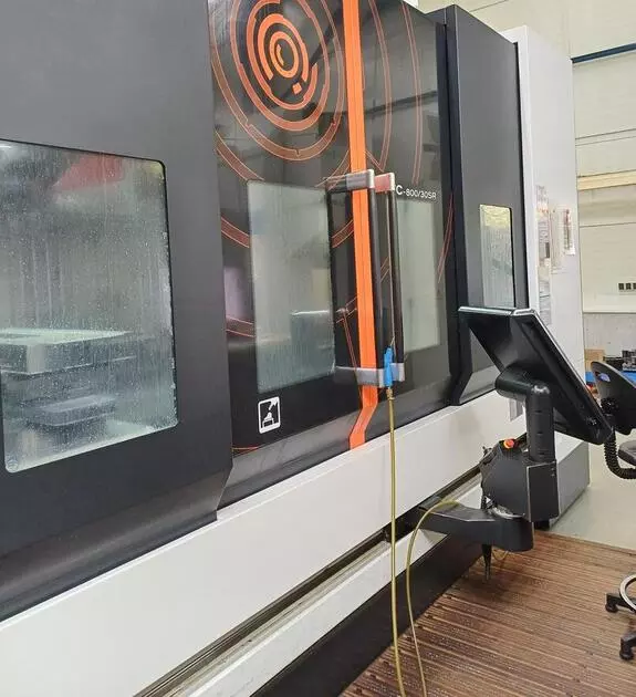 Second Hand MAZAK MAZAK VTC 800 /300 - 5-Axis Machine Center for sale | Asset-Trade