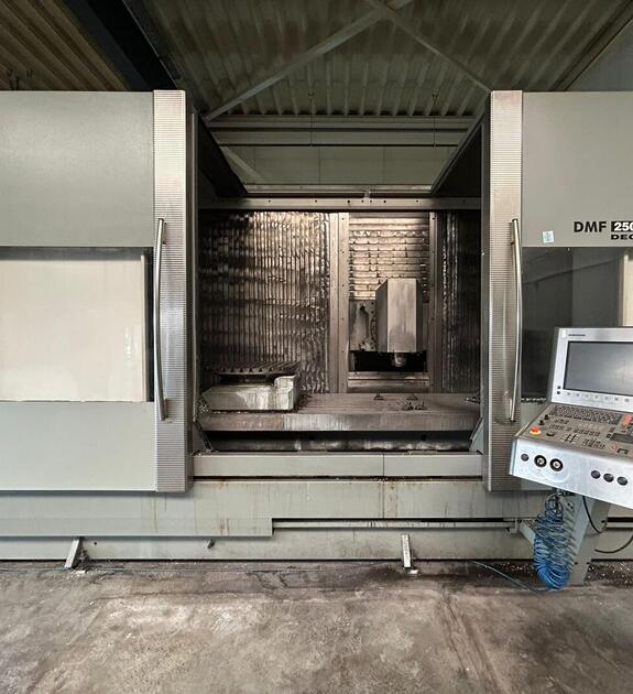 Preiswerte DMG Deckel Maho Typ DMF 250 Linear Fahrständermaschine kaufen