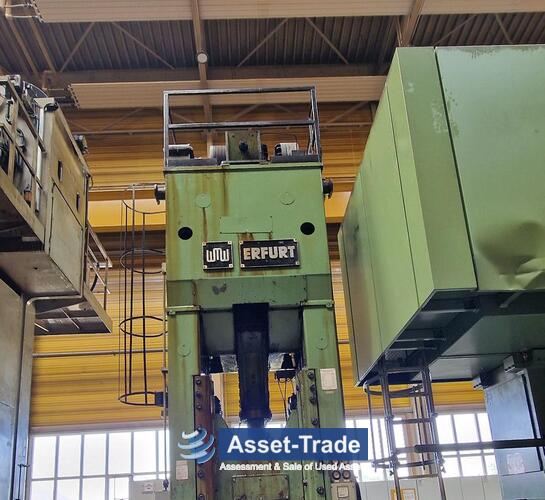Second Hand Hydraulic Frame Press Umformtechnik Erfurt PKZE500 for sale