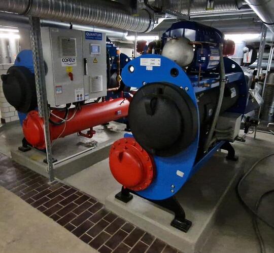 Second Hand ENGIE (Covely) Quantum II X030 270 kW turbo compressor for Sale | Asset-Trade