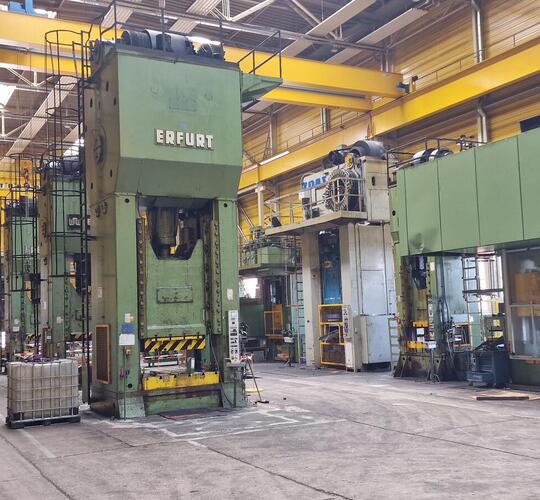 Wheel Disc Press Line with 4 Hydraulic Presses – Erfurt & Müller Weingarten for Sale cheap | Asset-Trade